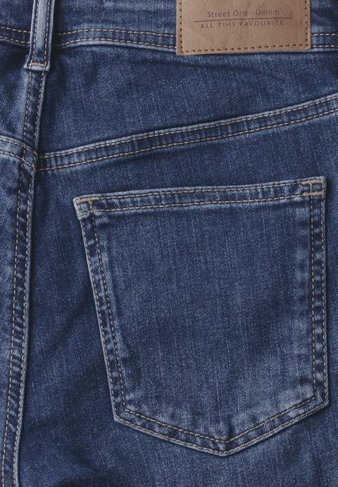bermuda-jeans-medium-blue-random