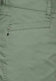 Bermuda Shorts dry salvia green