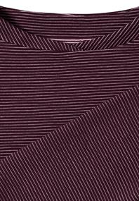 berry red