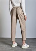 Beschichtete Hose breezy beige