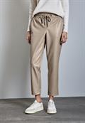 Beschichtete Hose breezy beige