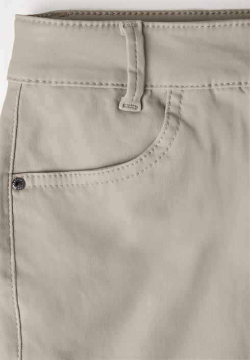 beschichtete-hose-cloud-beige