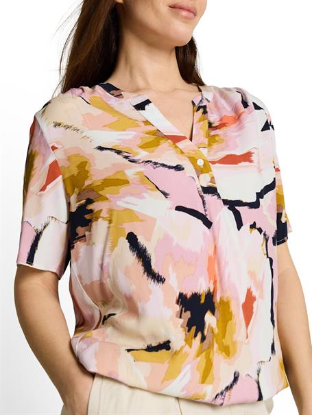 big abstract flower print