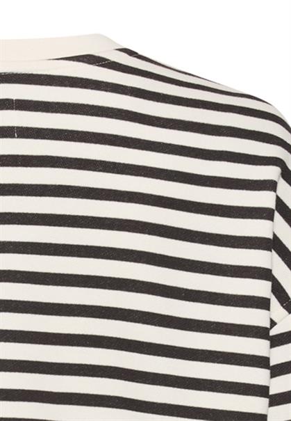 black - milkwhite st