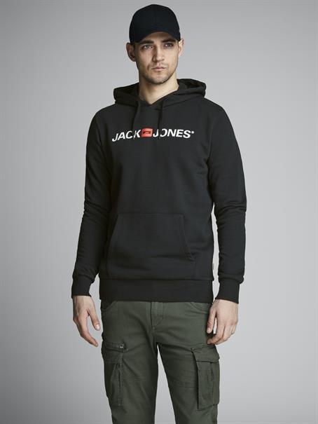 black-reg fit