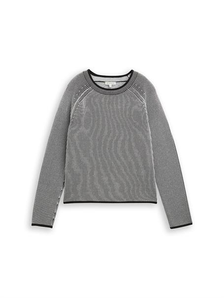 black white plaited knit