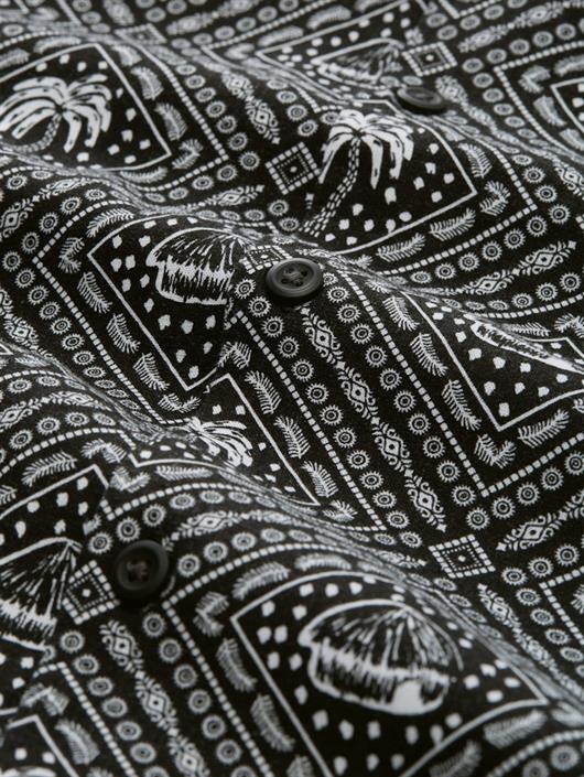 black-white-tropical-print
