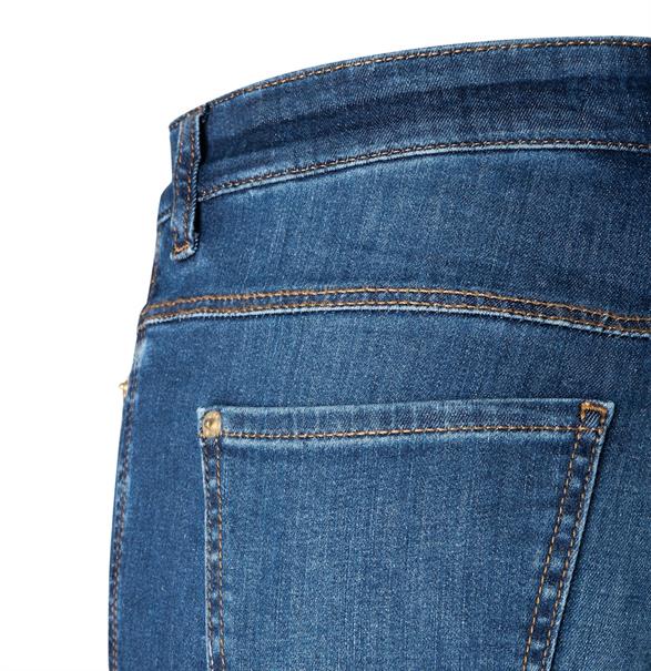 blau6