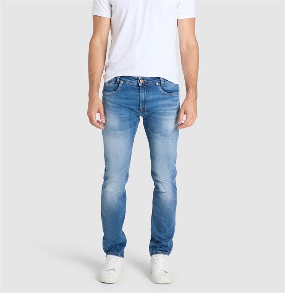 blau8