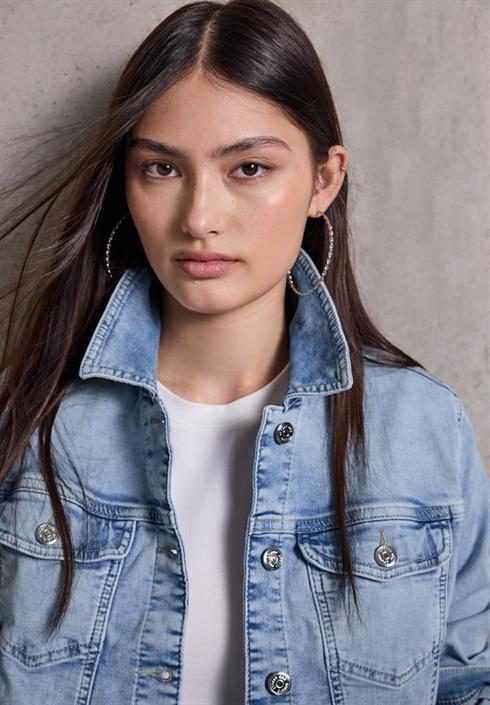 bleached-jeansjacke-bleach-wash