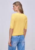 bloom yellow