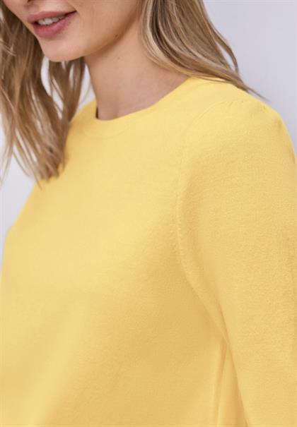 bloom yellow