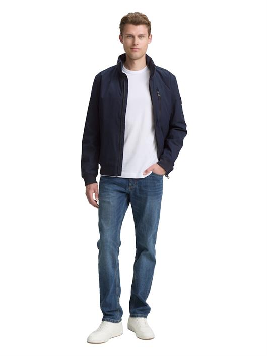 blouson-jacke-mit-verstaubarer-kapuze-sky-captain-blue
