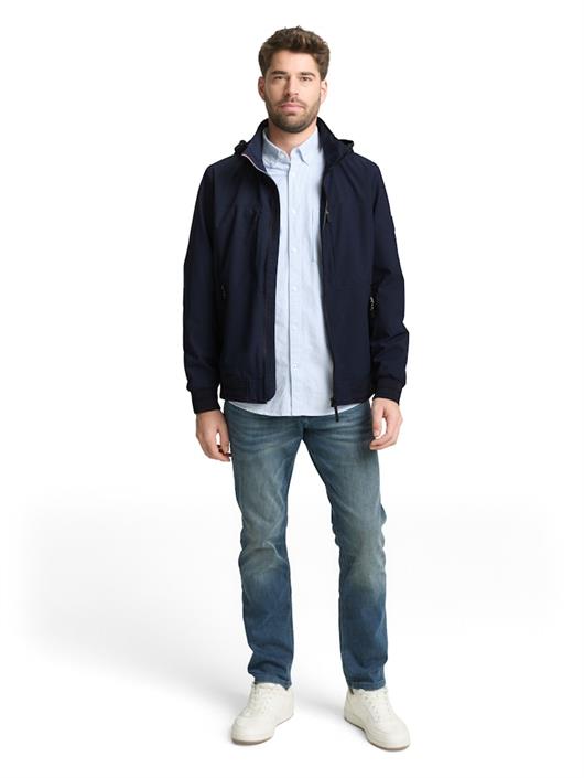 blouson-jacke-mit-verstaubarer-kapuze-sky-captain-blue