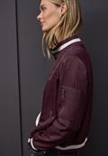 Blouson mit Collegedetails jazz berry
