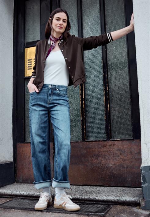 blouson-mit-collegedetails-plummy-brown