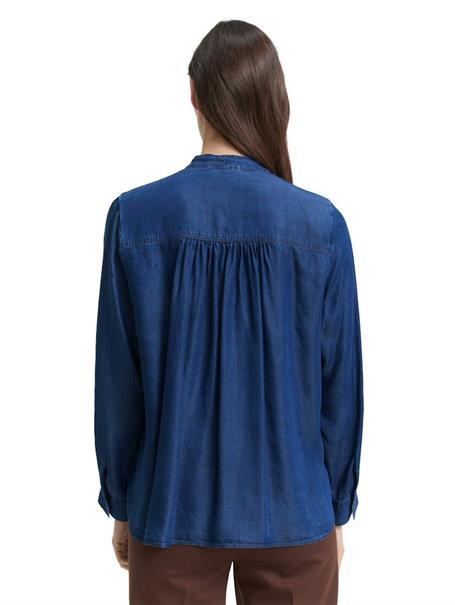 blue denim dark wash