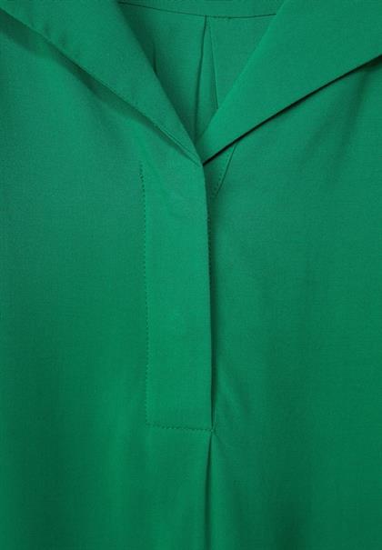 Bluse in Unifarbe brisk green