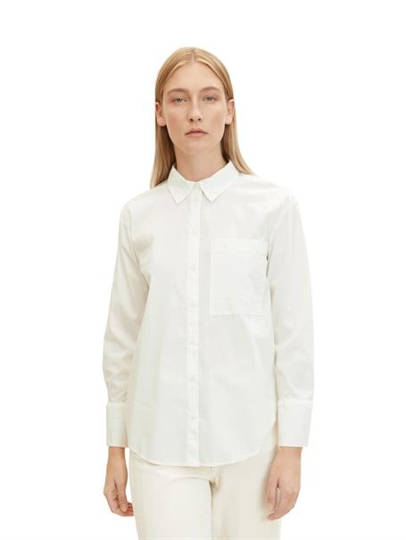 Bluse mit aufgesetzter Brusttasche whisper white