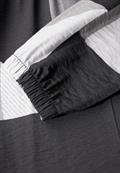 Bluse mit grafischem Muster black