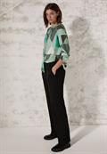 Bluse mit grafischem Muster glaced salvia green