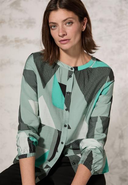 Bluse mit grafischem Muster glaced salvia green