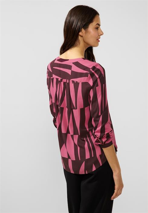 bluse-mit-grafischem-print-legend-rose