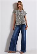 Bluse mit Minimal Print pine grove green