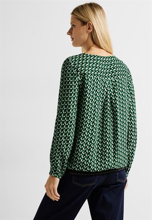 bluse-mit-minimalprint-easy-green