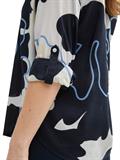 Bluse mit Muster big floral shapes design