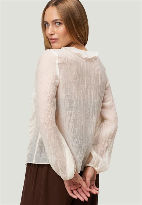 bluse-mit-rüschen-eggnog