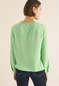Bluse mit Smock-Ausschnitt bamboo green