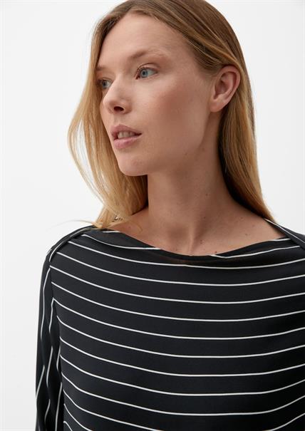 Bluse mit U-Boot-Ausschnitt schwarz