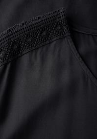 Blusenshirt mit Spitze black