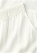 Blusenshirt mit Spitze off white