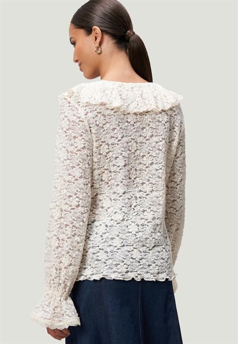 boho-bluse-eggnog