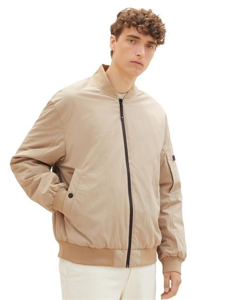 Bomber Jacke paving stone