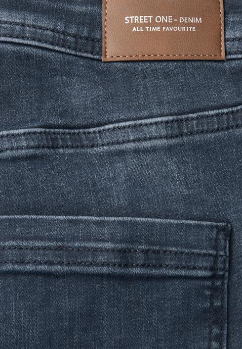 bootcut-jeans-blue-black-random-washed