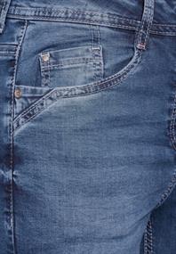 Bootcut Leg Jeans mid blue wash1