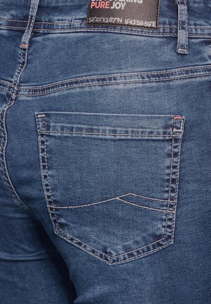 Bootcut Leg Jeans mid blue wash1