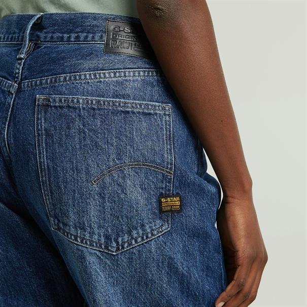 Bowey 3D Boyfriend Wmn worn in blue veil