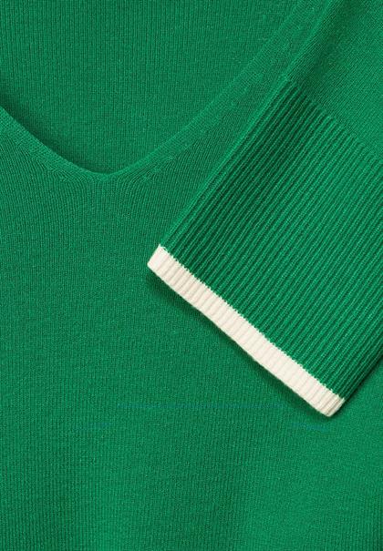 brisk green