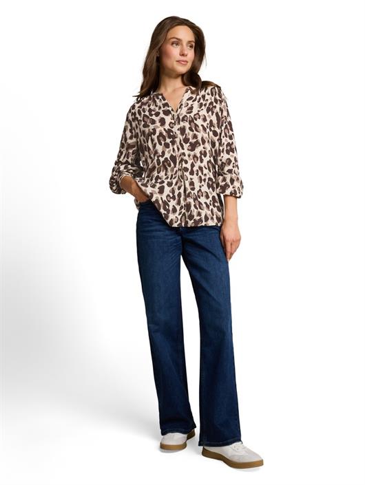 brown-beige-leo-print