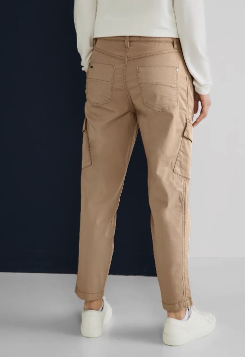 Cargo Mom Fit Hose beige