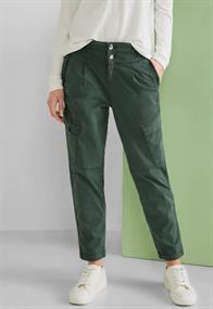 Cargo Mom Fit Hose grün