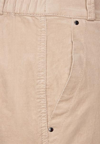 Casual Fit Babycord Hose dull bleached sand