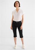 Casual Fit Caprihose black