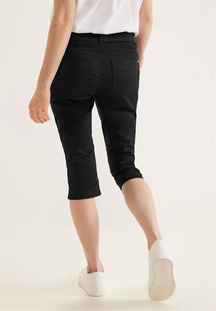 Casual Fit Caprihose black