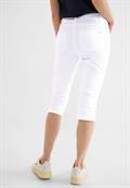 Casual Fit Caprihose white