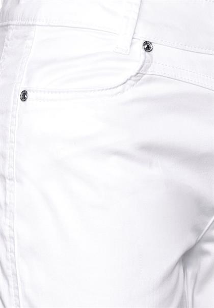 Casual Fit Caprihose white